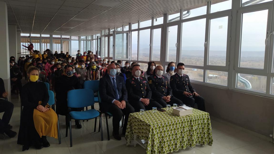 Kocasinan İlçe Jandarma Komutanı Binbaşı Ümit Kuzucuoğlu 24 Kasım Öğretmenler Günü Programımıza Katıldı